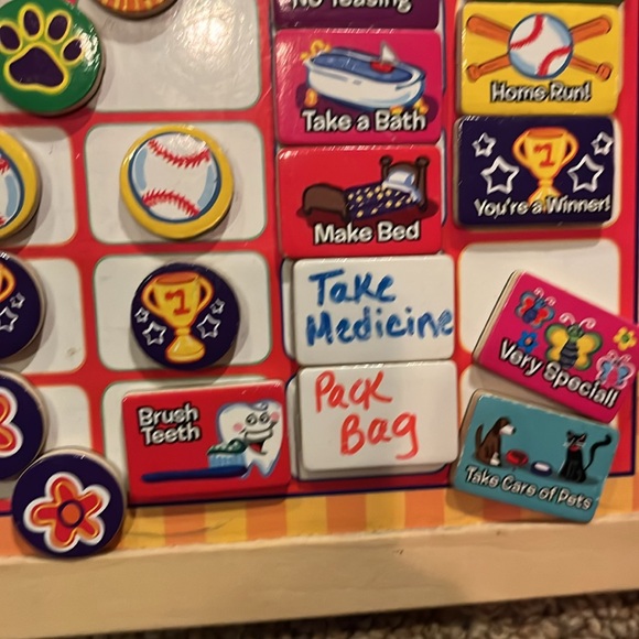 Responsibility chart children kids wipeoff rewards chores calendar hanging board - Picture 4 of 7